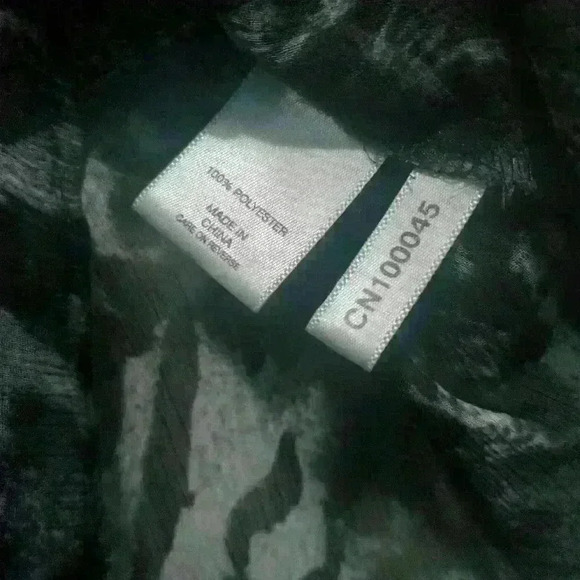 Womens Sheer Criss Cross leopard print blouse faux front tie Office Siren Biz - Picture 3 of 5